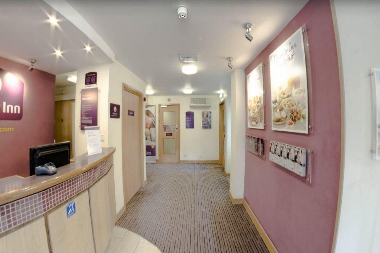Premier Inn Portsmouth 霍恩迪安 外观 照片